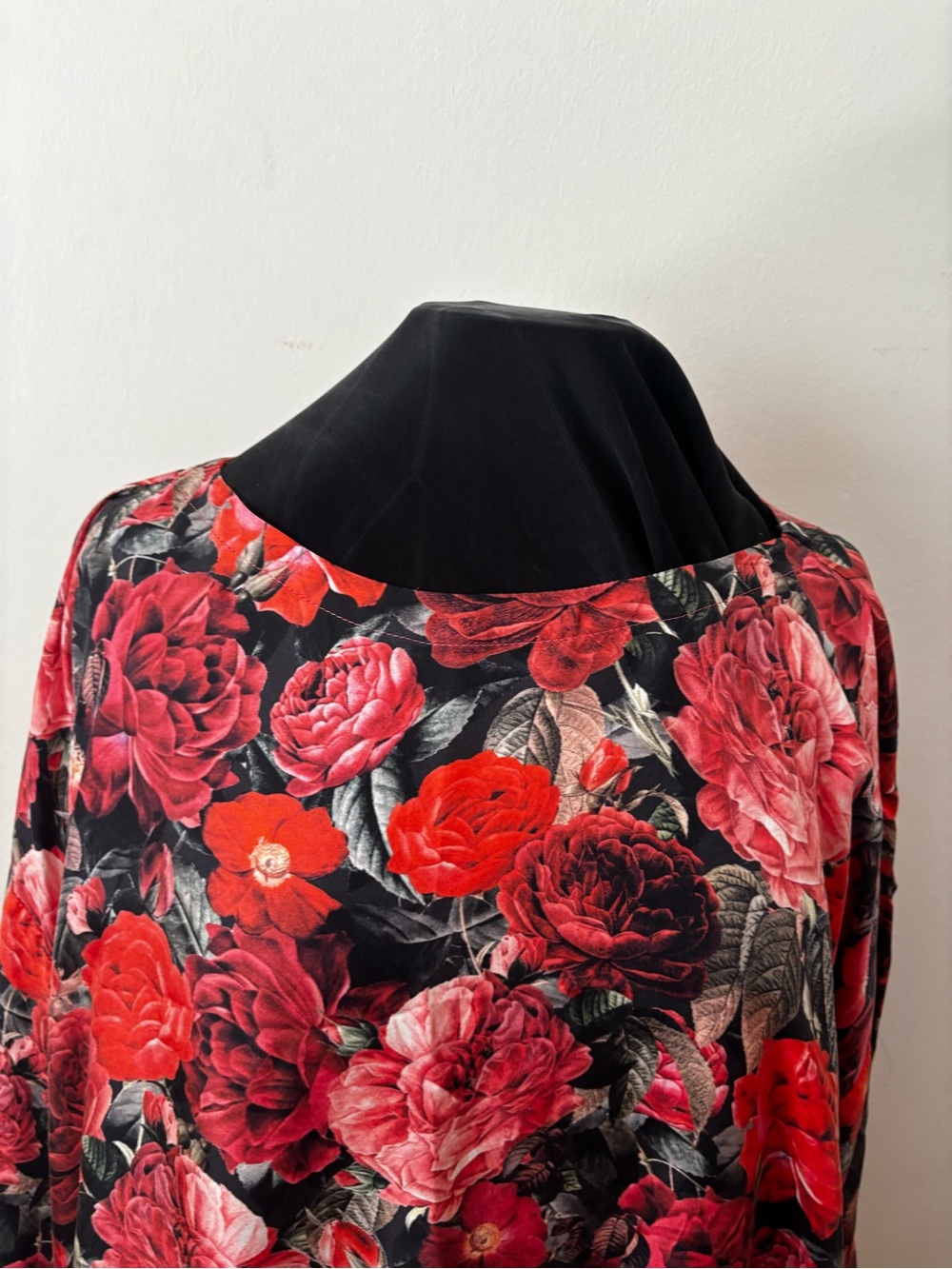 eskandar Black Tunic with Red & Pink Floral Print - Picture 5 of 12